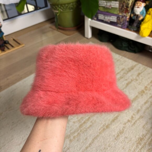 Nordiska Konpaniet Fuzzy Pink‎ Hat - Picture 4 of 8